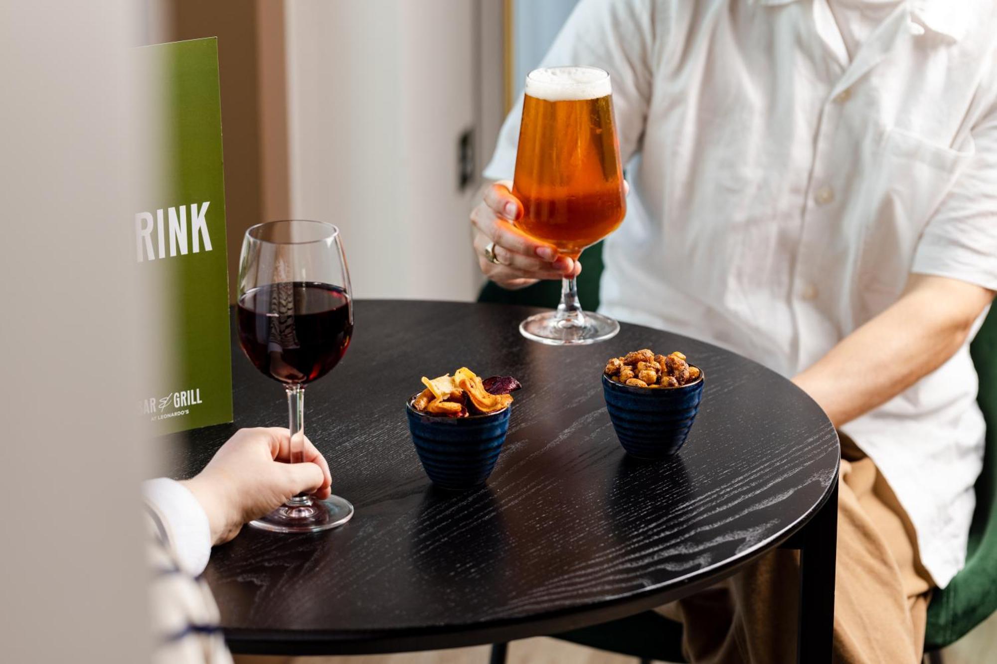 Leonardo Hotel Galway Ngoại thất bức ảnh